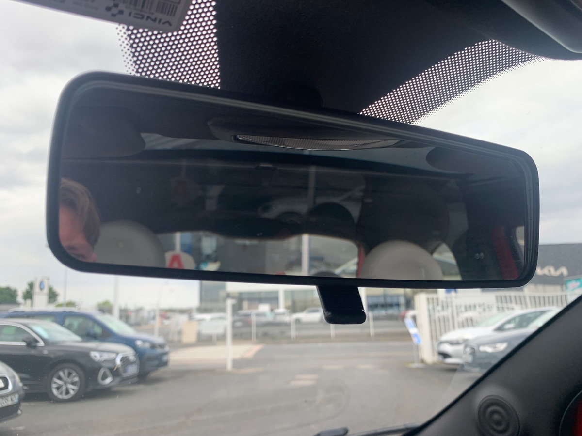 Fiat 500 70 ch | Hybrid | Toit vitré | Régulateur de vitesse | Climatisation