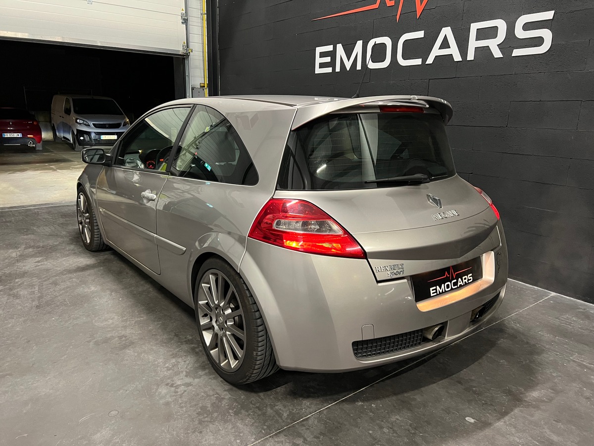 RENAULT Megane 2.0 TROPHY RS