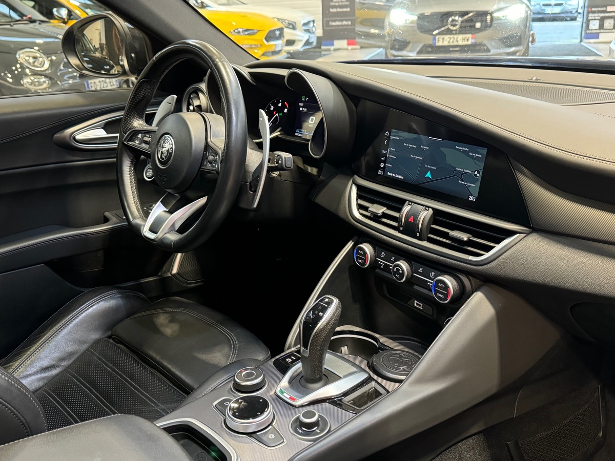 Alfa Romeo Giulia Q4 2.2 AT8 210CV VELOCE TOIT OUVRANT K
