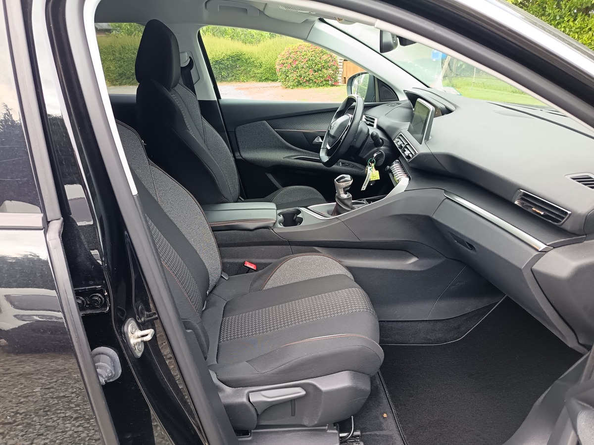 Peugeot 3008 1.5 BLUEHDI 130 CH ACTIVE BUSINESS GTIE 6MOIS