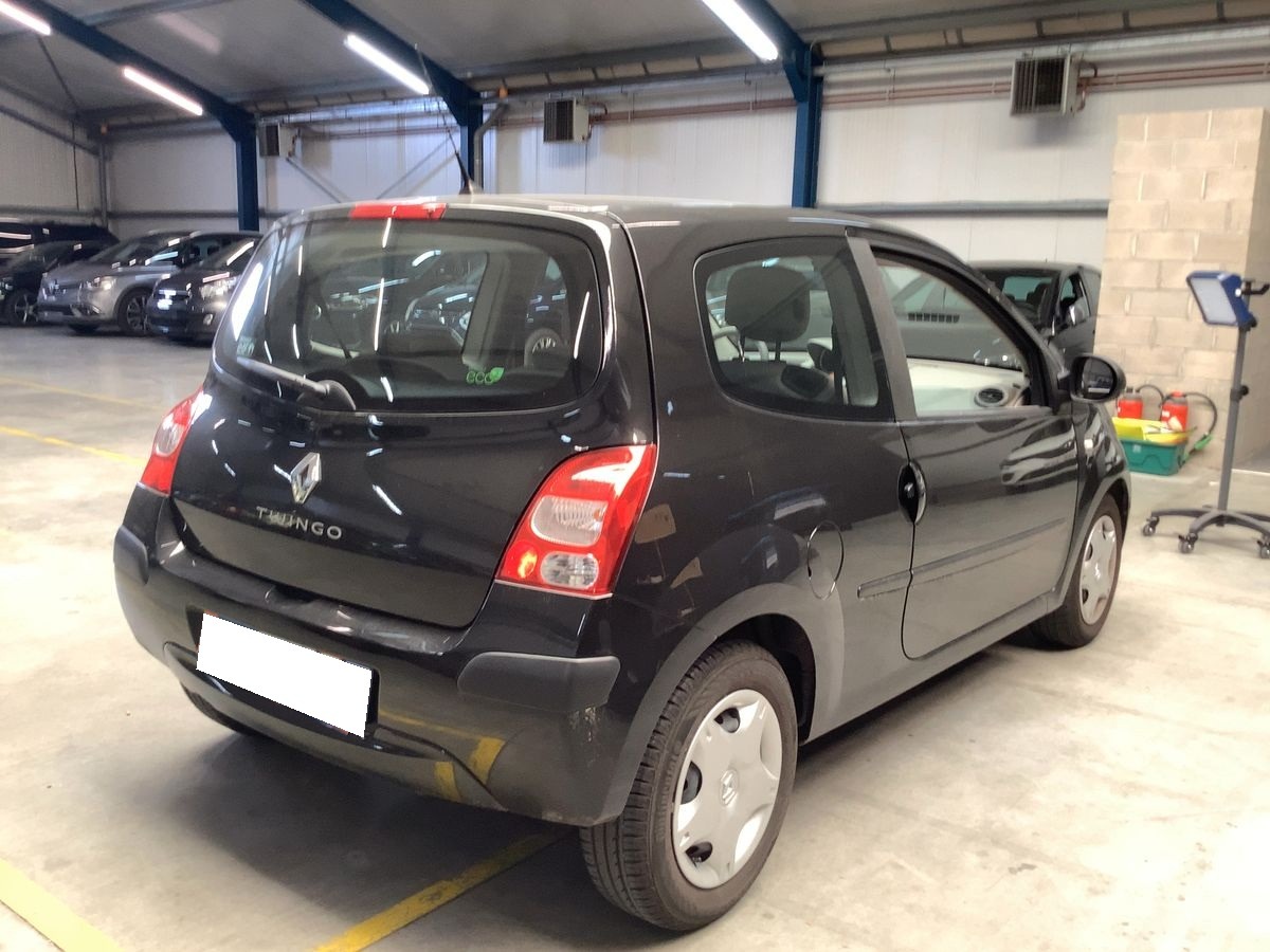 RENAULT Twingo II 1.2i 16v 75