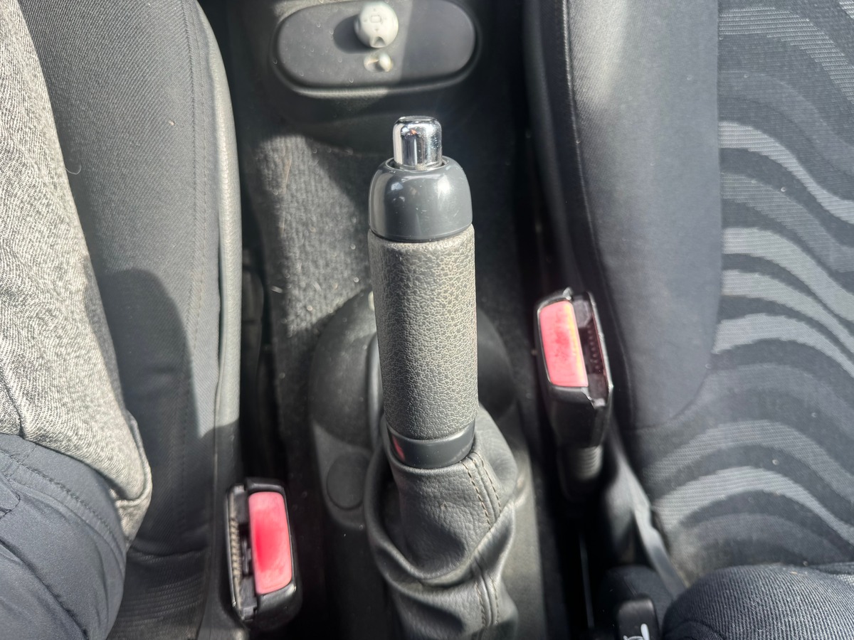 Mini Mini 90 ch | One | Vitres avant électriques | Direction assistée | Autoradio | Sellerie Tissus