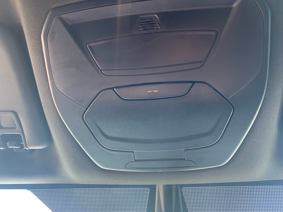 Ford Kuga 120 chevaux | St-Line | Caméra de recul | Attelage | GPS | Coffre assisté électriquement