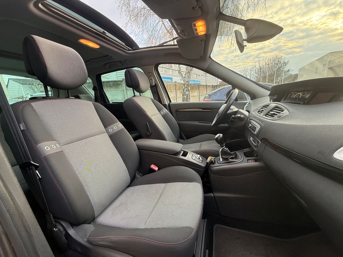 RENAULT Scenic 1.6 DCI 130 CV dynamiques en 4X