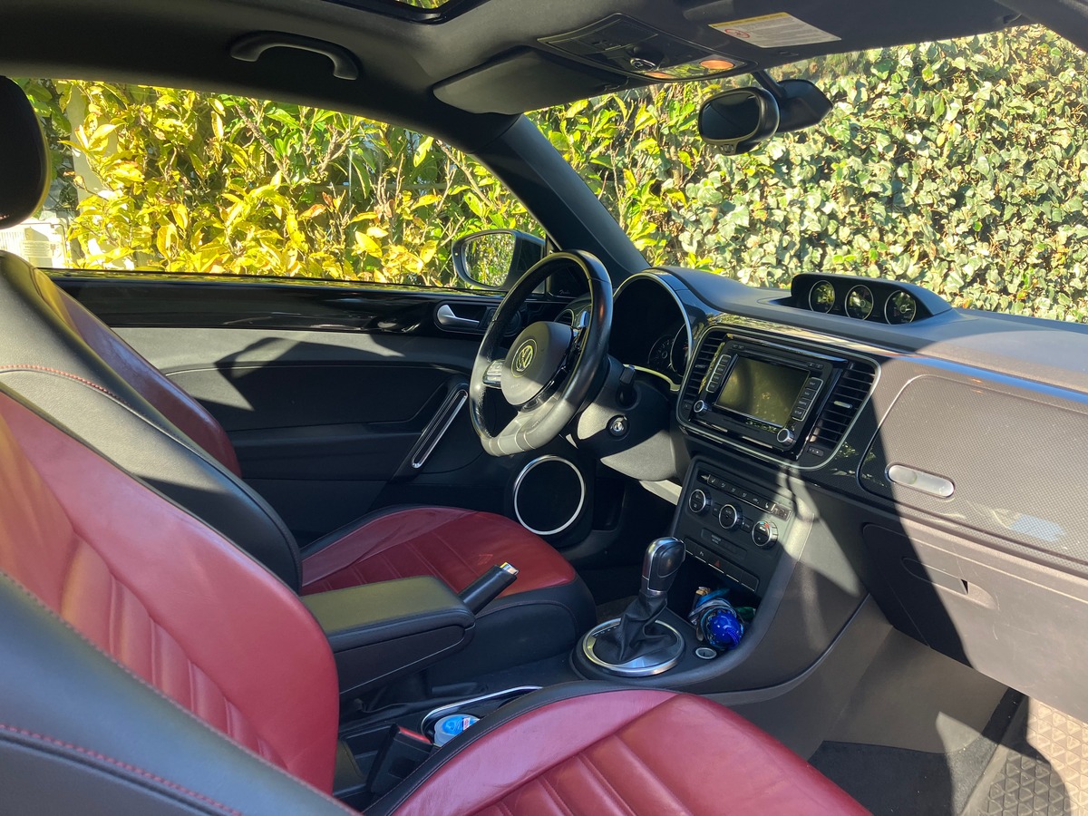 Volkswagen New Beetle 2.0 TFSI 16V DSG (6 rapports) SPORT  200 cv Boîte auto