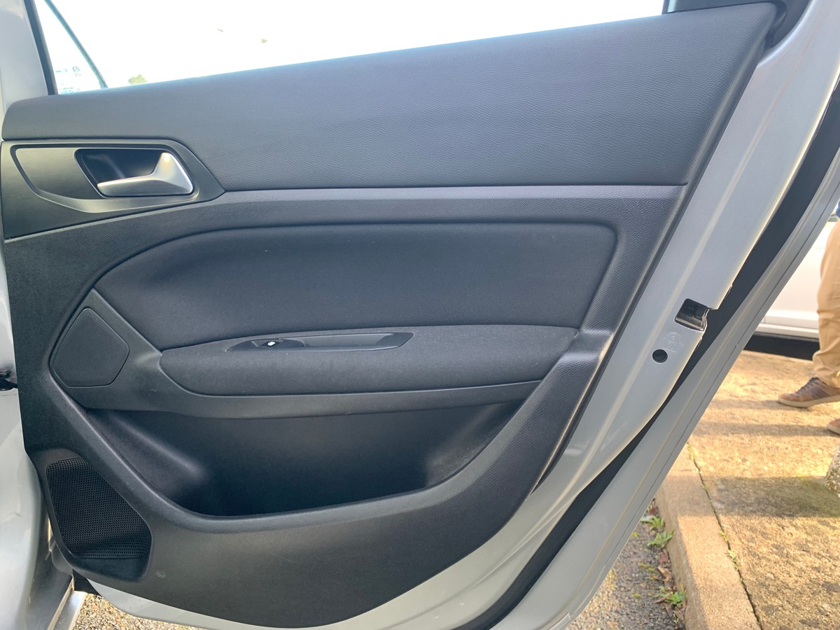 Peugeot 308 SW 100 ch | Allure | Caméra recul | GPS | Régulateur de vitesse adapatatif | Bluetooth