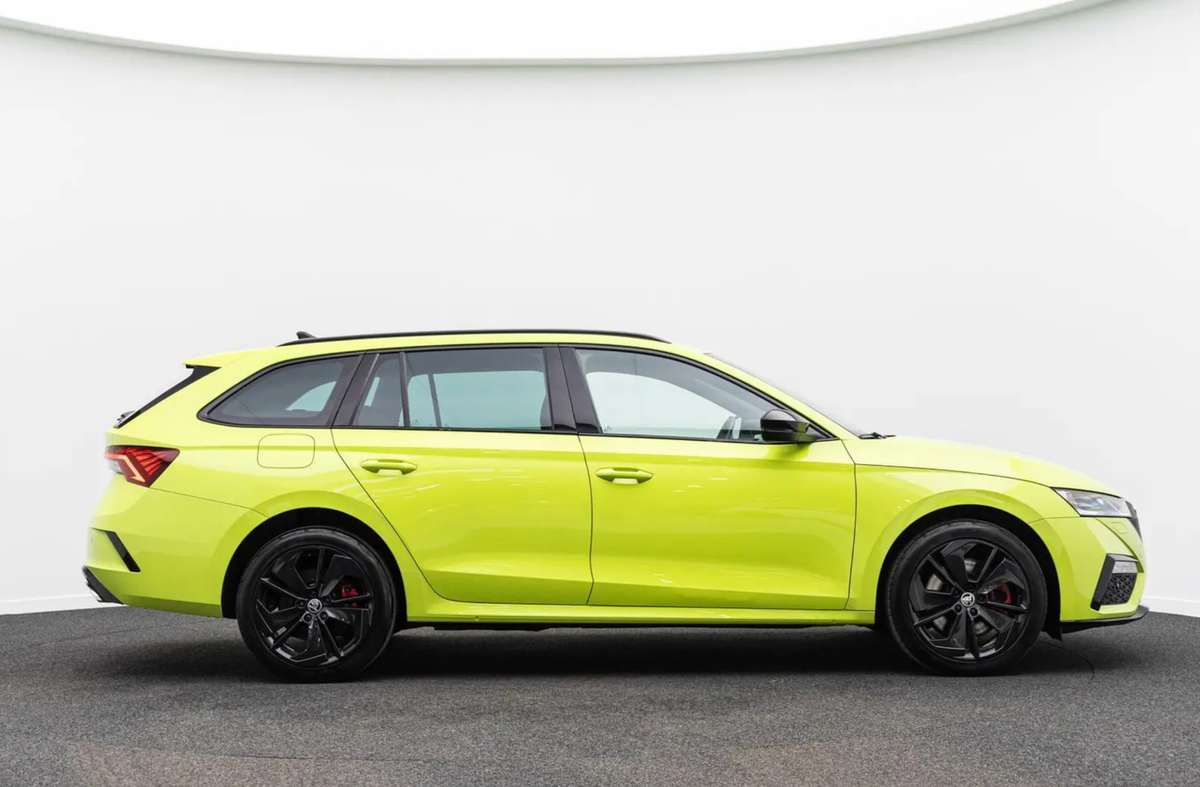 Skoda Octavia Combi IV 1.4 TSI PHEV iV 245ch RS DSG6e/Hybride/VO allemand/Pas de Malus