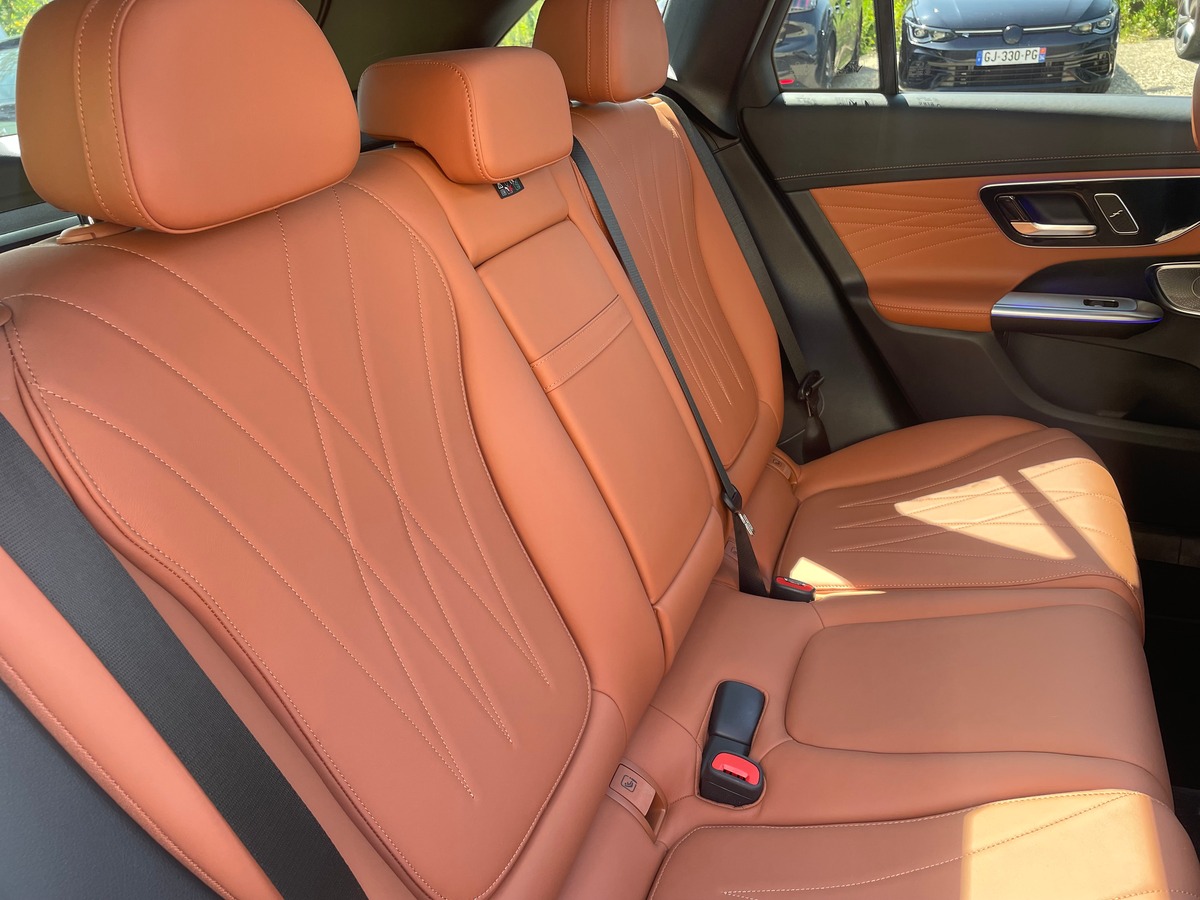 Mercedes-Benz Classe GLC 220D 2.0 197CV TVA RECUPERABLE-CARPLAY-TOIT OUVRANT-SIEGE CHAUFFANT-AMG LINE