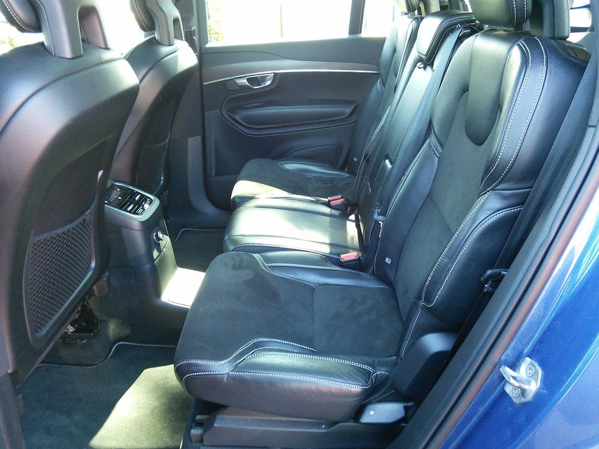 Volvo XC90 T8 TWIN 2.0 Ti 407 Plug in Hybrid ENGINE GEARTRONIC8 320 cv R-DESIGN 7 PL PREMIERE MAIN