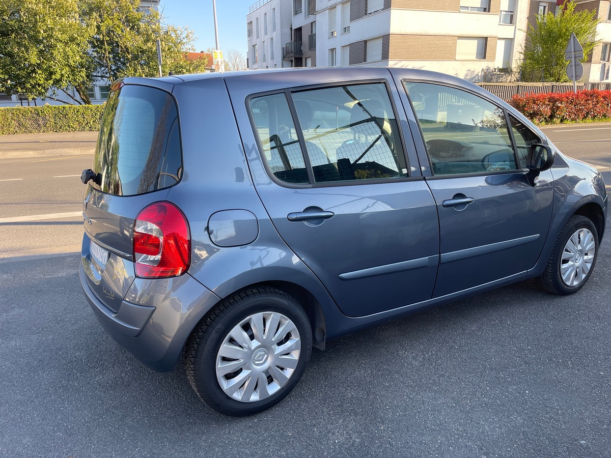 RENAULT Modus 1.2 16V 75 EXPRESSION 5P
