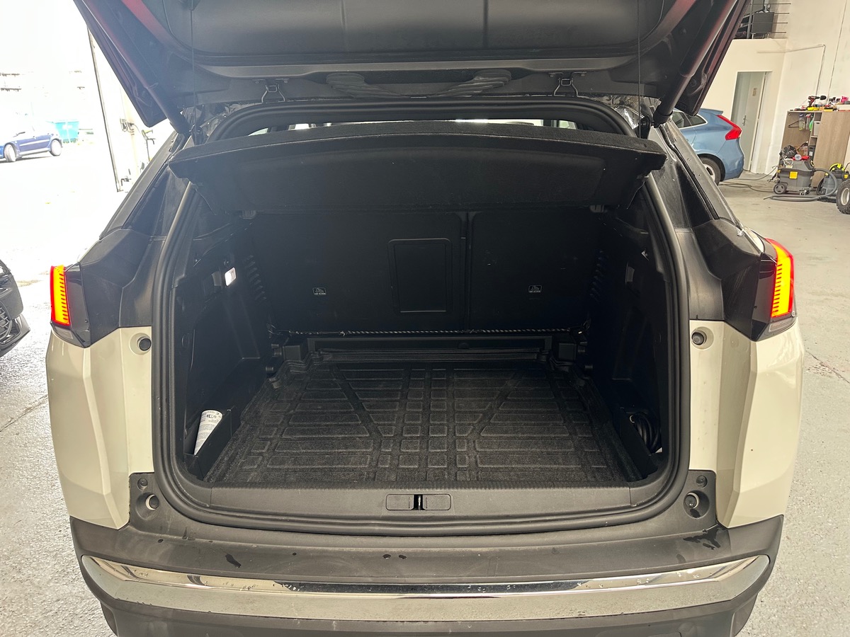 Peugeot 3008 1.2 PureTech 130ch S&S GT Line / Entretien complet Peugeot / Distribution neuve