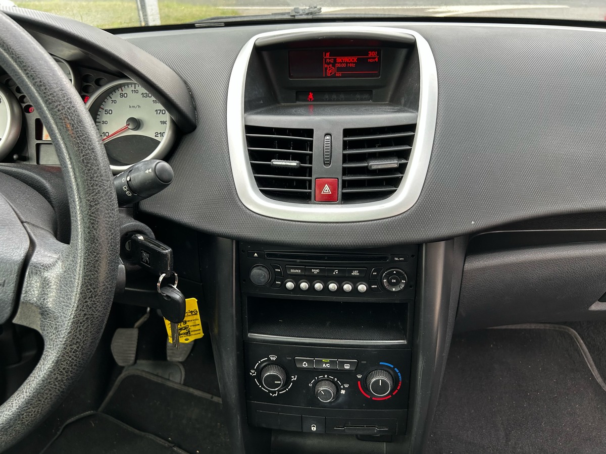 Peugeot 207 SW 1.6 HDi 16V FAP Blue Lion 92 CV  KIT DISTRIBUTION ET EMBRAYAGE FAIT