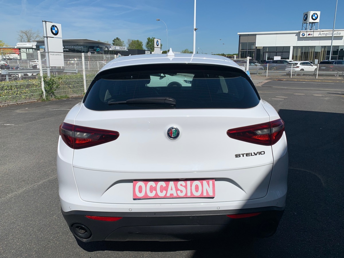 Alfa Romeo Stelvio 190 ch | Sprint | Caméra recul | Apple car Play | Coffre assisté électriquement
