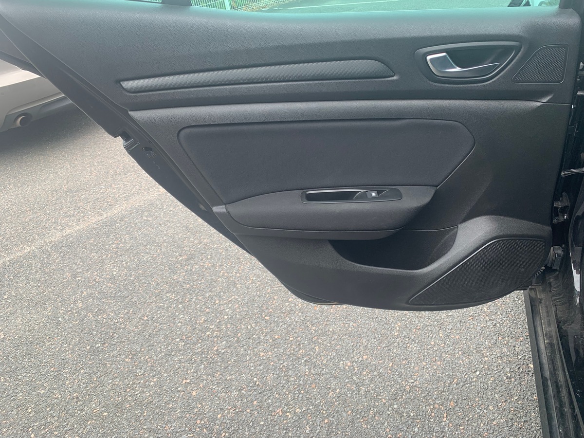 RENAULT Megane IV 100 chevaux | Limited | Caméra de recul | Régulateur de vitesse | GPS | Bluetooth