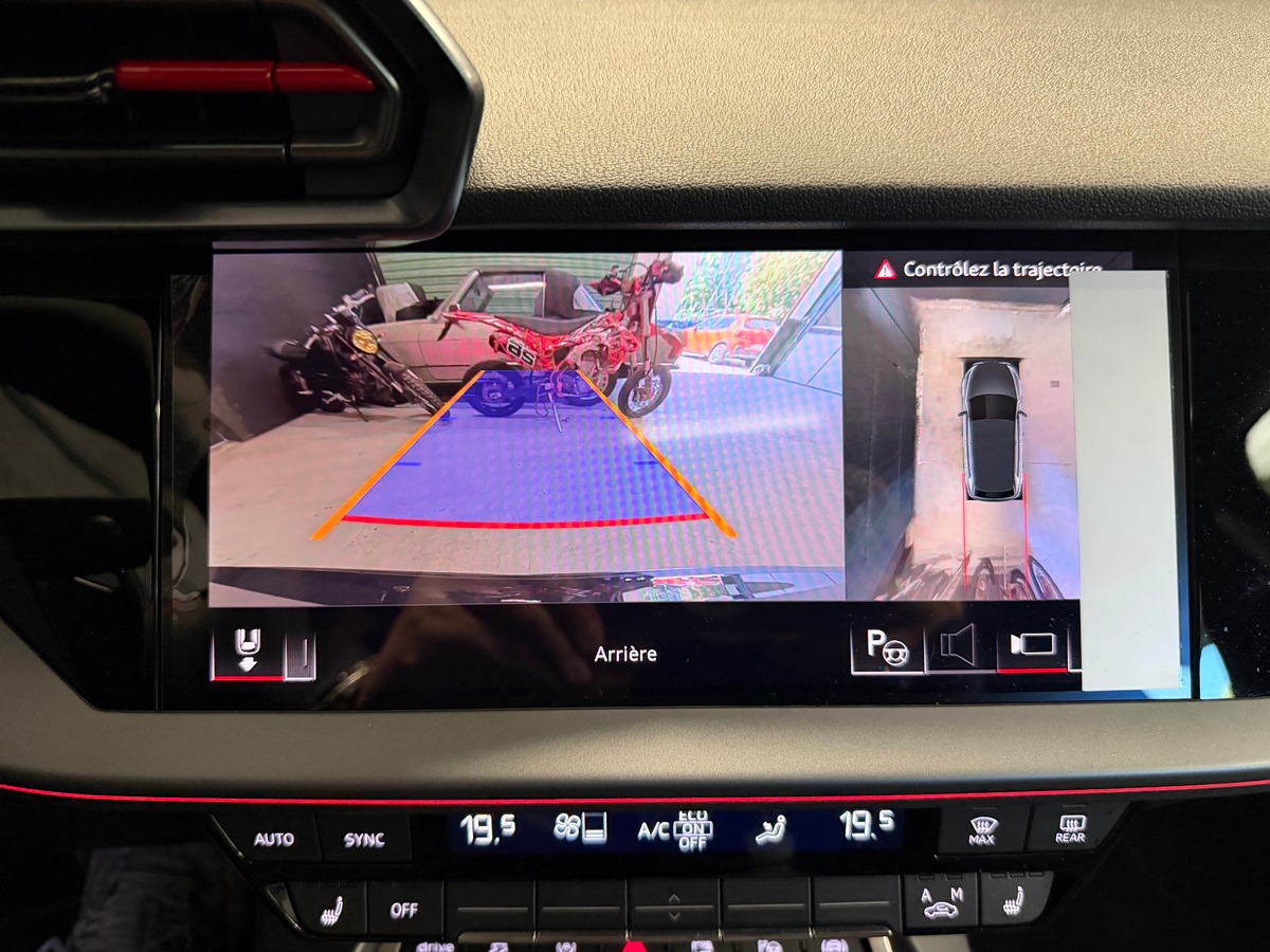 Audi RS3 Sportback 8Y2 Facelift 2.5 TFSI 400ch Quattro BAQUETS CARBONE / TOIT OUVRANT / SONOS 3D
