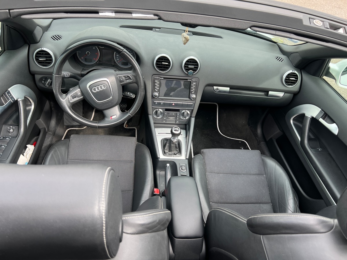 Audi A3 Cabriolet 1,6L TDI 105cv SLINE, SUIVI COMPLET, CARPLAY