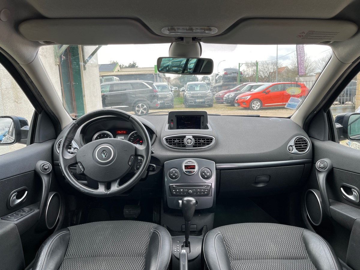 RENAULT Clio 1.6 16V 111 CV / BOITE AUTOMATIQUE
