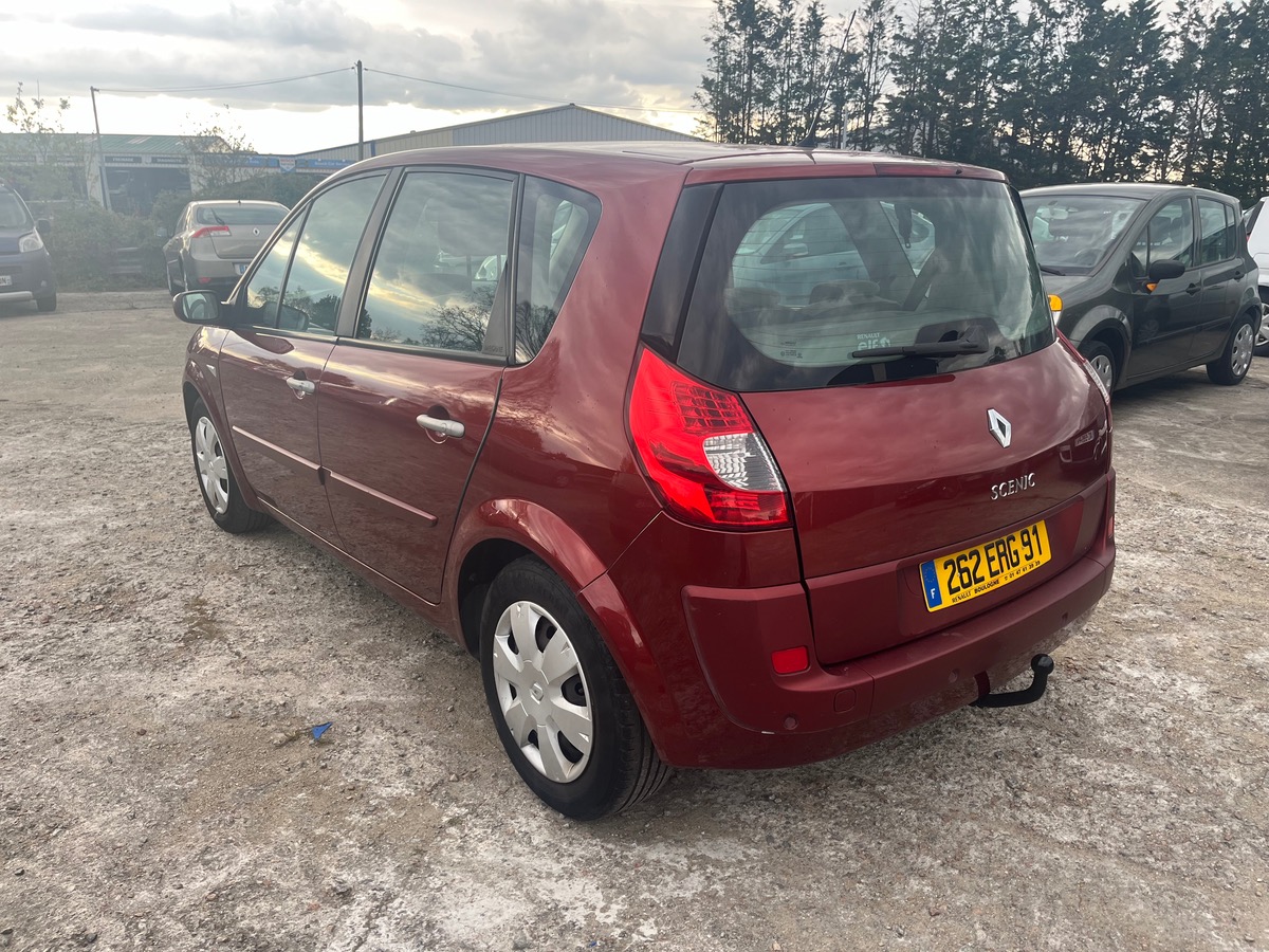 RENAULT Scenic 1.9 dci  162461KM