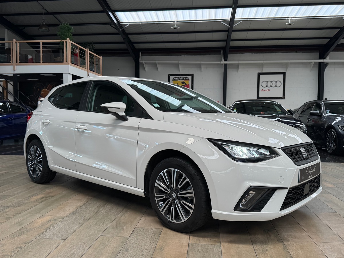Seat Ibiza 1.0 ECOTSI 95CV URBAN 1ERE MAIN/CARPLAY F