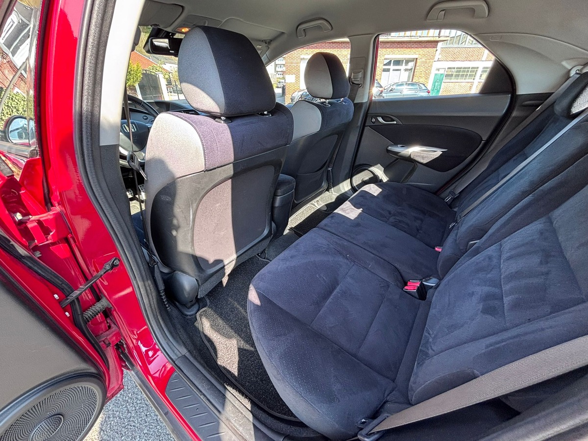 Honda Civic 2.2 CTDI 140 Elegance - Révisée - Garantie