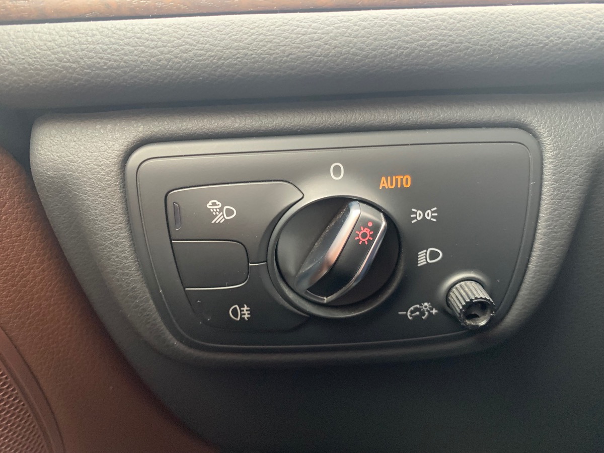 Audi A6 Limousine 190 ch | AMBITION LUXE | GPS | Caméra Recul | Système d'accès, démarrage sans clé