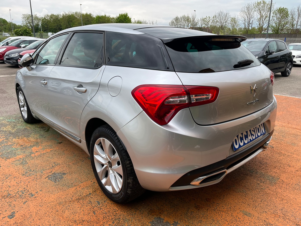 Citroën DS5 2.0 HDi 180 ch Boîte automatique SPORT CHIC
