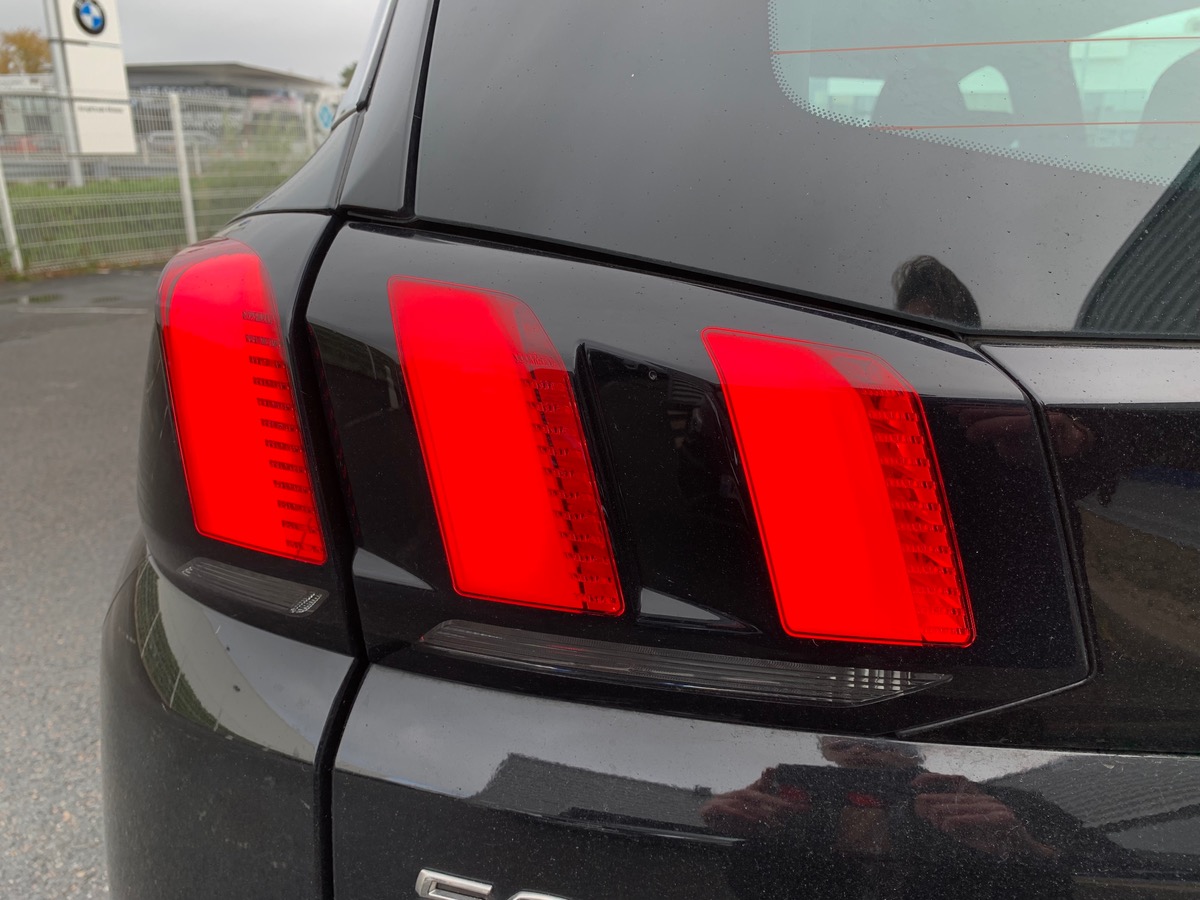 Peugeot 5008 130 ch | 7 Places | Active Pack