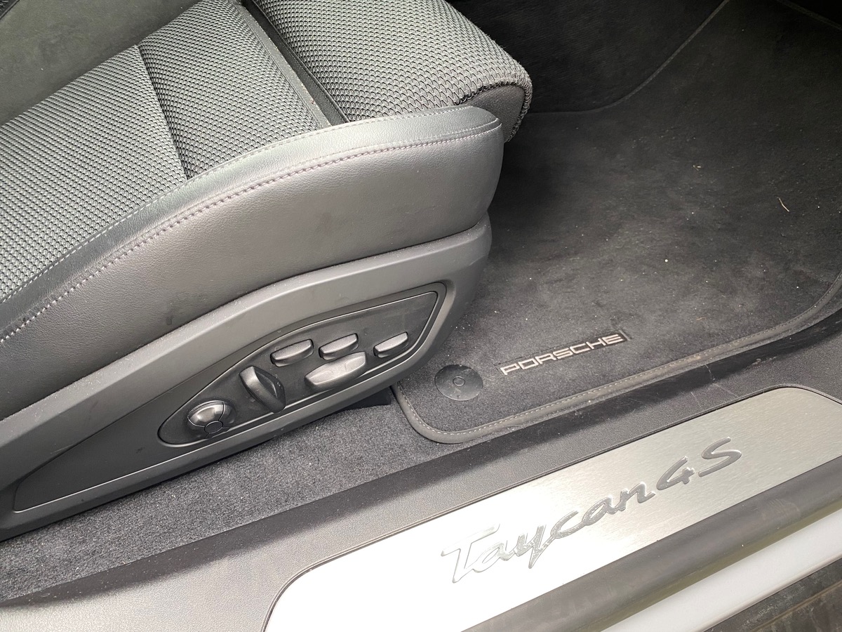 Porsche Taycan Cross Turismo 4S 571ch Gris Glacier 360/ACC/Keyless/Bose/4roues directrices/PDLS+/PTV