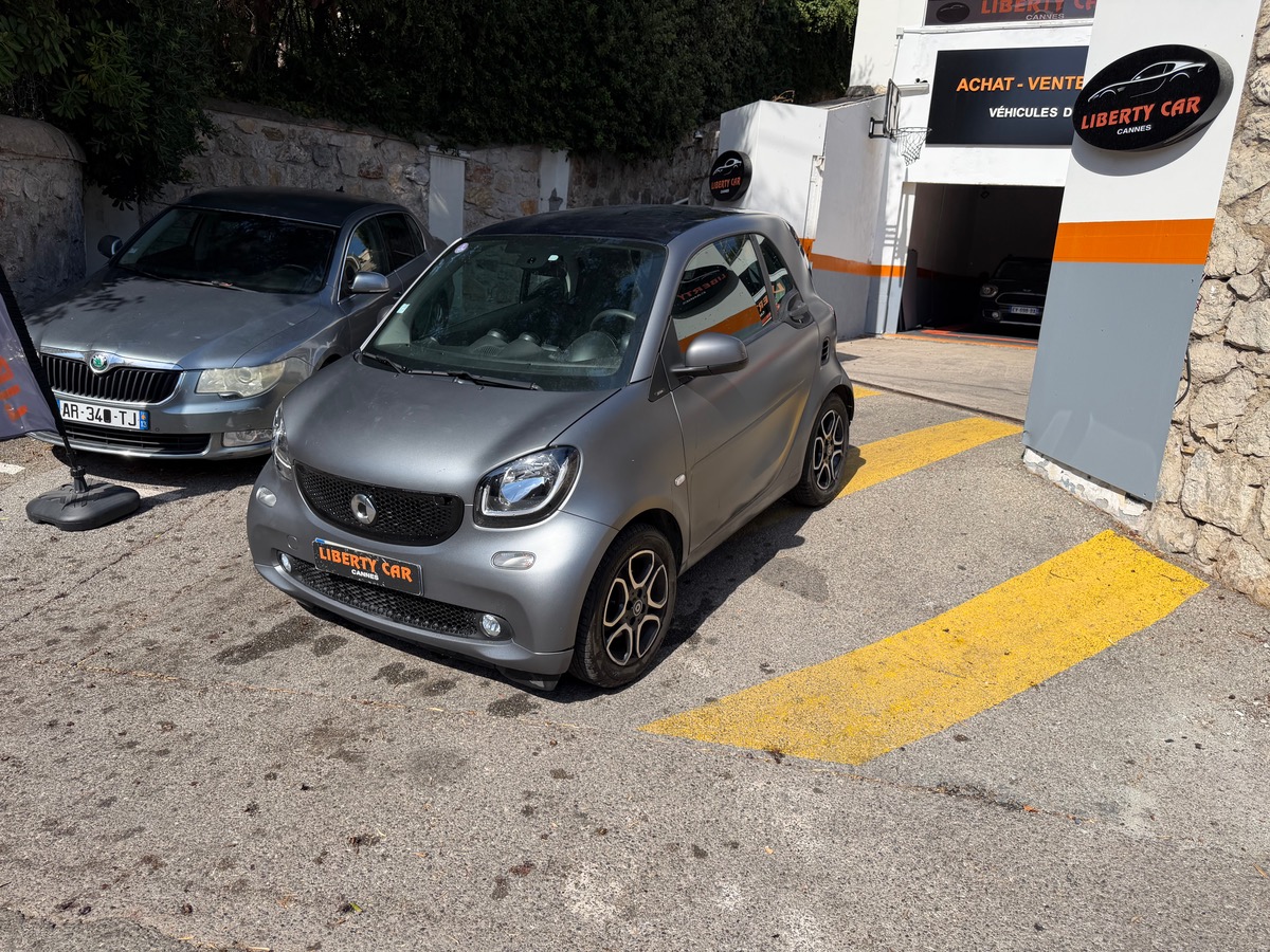 Smart FORTWO 90 CV / Prime / Gris Mat /GPS / Interieur Cuir / Toit Pano / Jantes / KM Réel