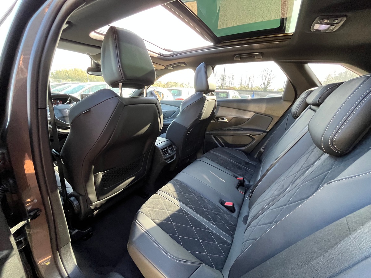 Peugeot 3008 II 2.0 BlueHDi EAT8 S&S 180 CH GT