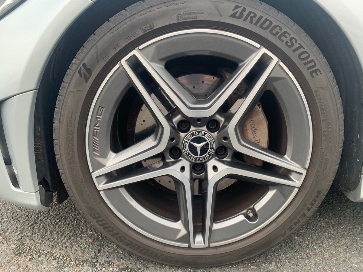 Mercedes-Benz Classe C IV (2) 200 Amg Line | 184 ch |  9G-TRONIC | Caméra recul | Sièges avant sport