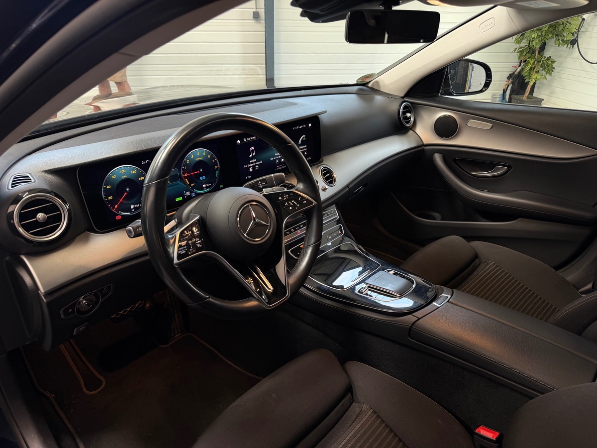 Mercedes Benz CLASSE E 300 e 2.0 i 16V 320 EQ Power 9G-TRONIC 211 cv Boîte auto