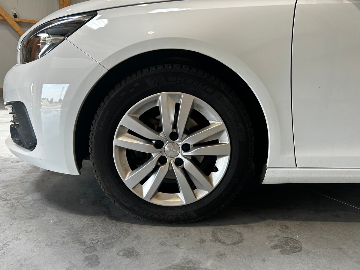 Peugeot 308 SW Phase II 1.5 BlueHDi 100 cv / DISTRIBUTION ET VIDANGE OK / GARANTIE
