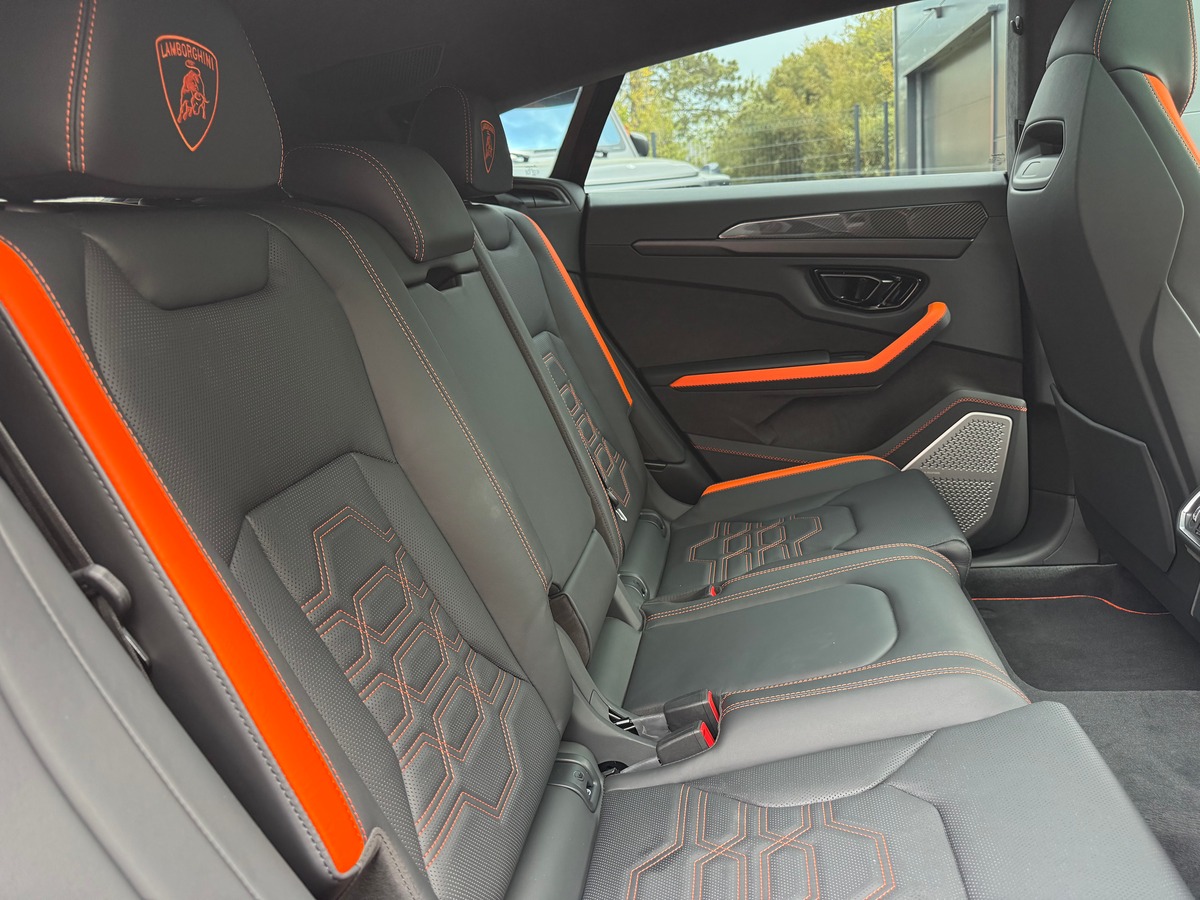 Lamborghini Urus 4.0 V8 800 CH SE / 1ERE MAIN / 14417 KMS