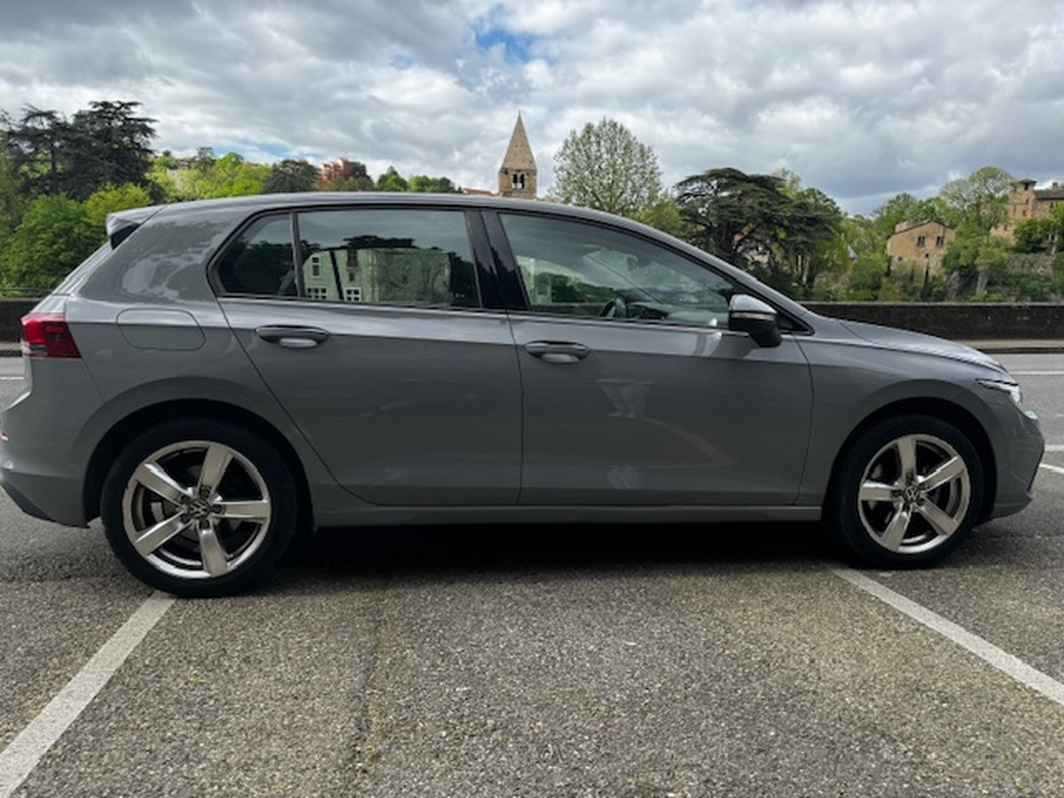 Volkswagen Golf 1.0 tsi