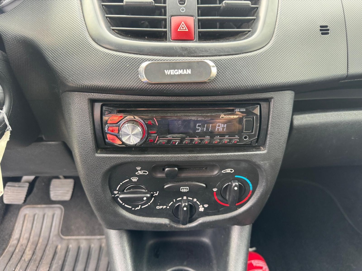 Peugeot 206 + 1.1 60 Finition Urban- Distribution neuve- Garantie