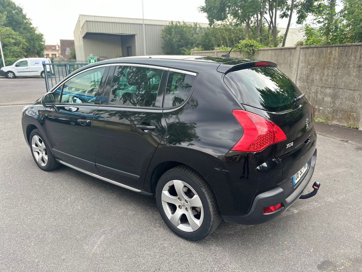 Peugeot 3008 1.6 HDI 115 CV allures 4XCBLeux