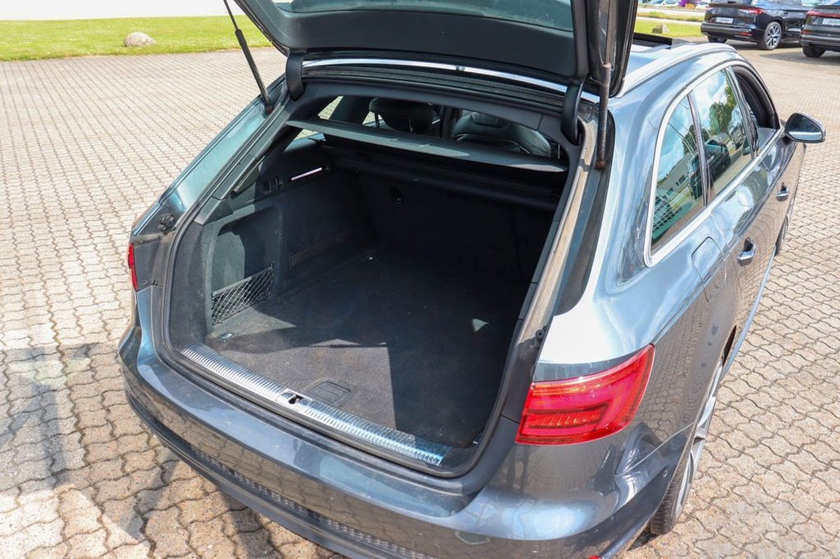 Audi A4 Avant 3.0 tdi 272ch quattro sport, S-line, HUD, Pano, Memo