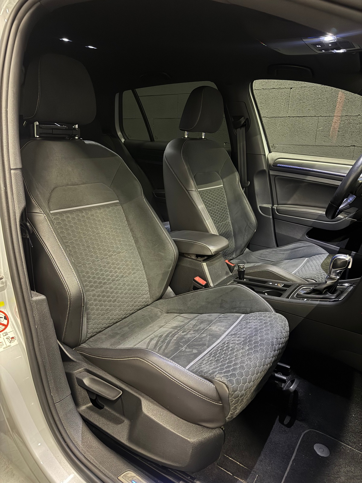 Volkswagen Golf VII GTE 1.4 TSI 204ch DSG7 ORYX WEISS