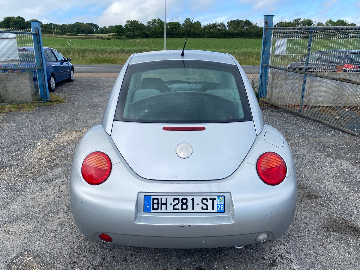 Volkswagen NEWBEETLE 1.6i 100cv 200211km