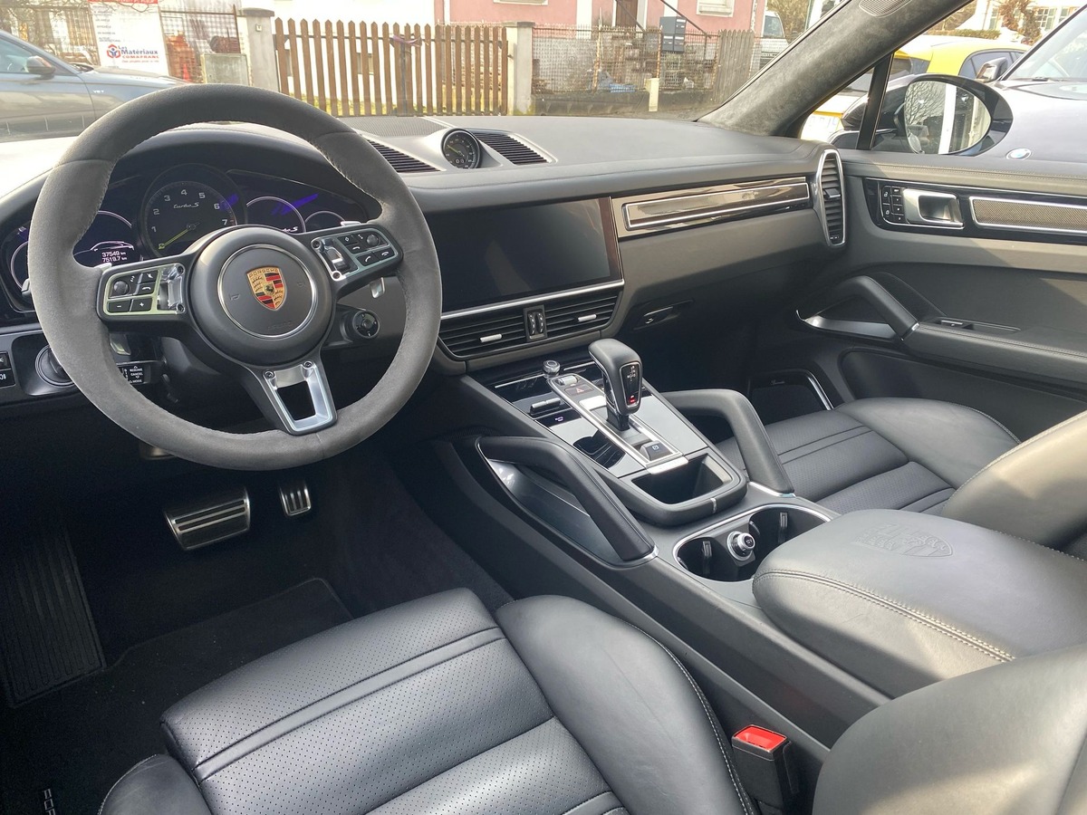 Porsche CAYENNE TURBO S E-HYBRID Coupé