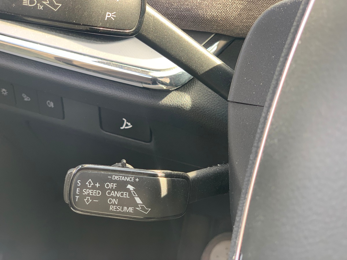 Skoda Enyaq 180 chevaux | iV60 | Apple car Play | Régulateur vitesse adaptatif | Siéges chauffants