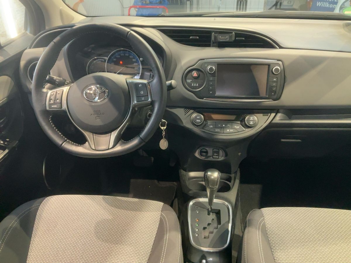 Toyota Yaris Hybrid 100 H Edition-S