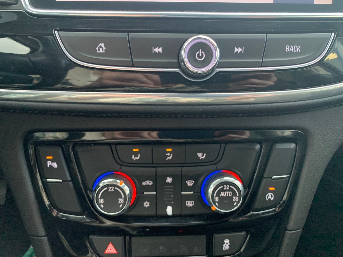 Opel Mokka X 136 ch | Black Edition | Apple car play | Attelage | Caméra recul | Régulateur vitesse