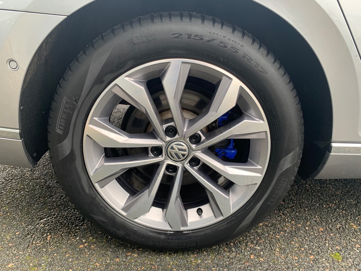 Volkswagen Passat 218 ch | GTE | Combiné instruments digital | Assistant Feu de Route