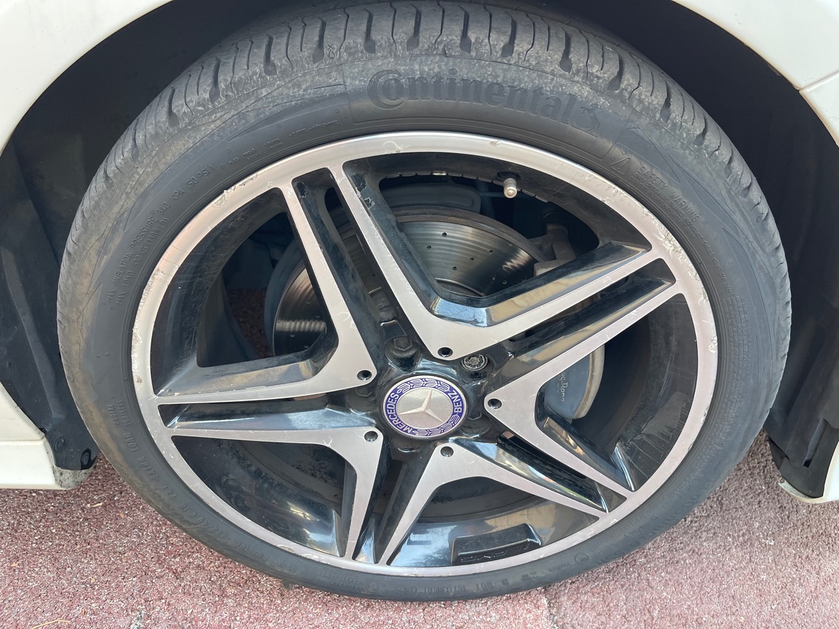 Mercedes Benz Classe A 200 CDI 136CV Pack AMG / Fascination / Toit Ouvrant / Full Options