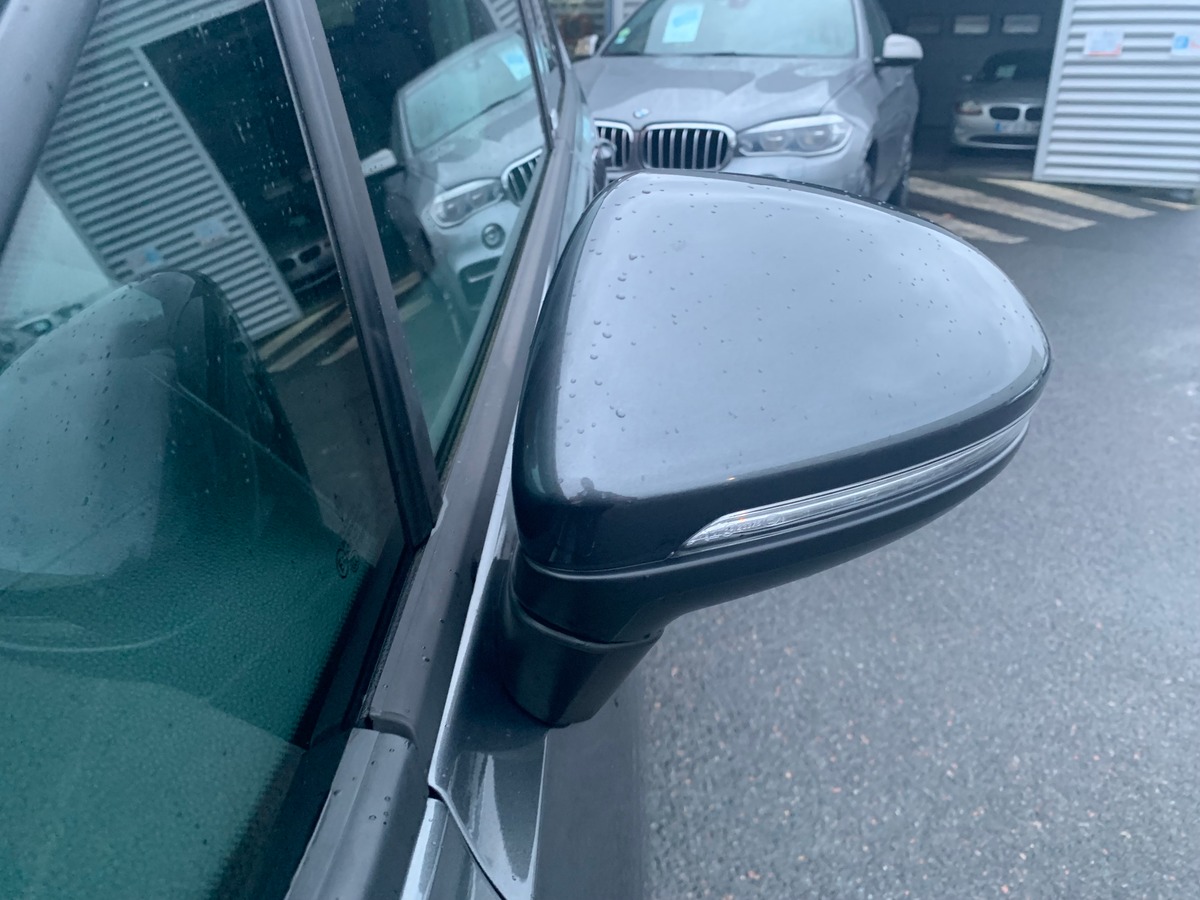 Volkswagen Touran 115 | Connect | 7 Places | Caméra recul | GPS | Bluetooth | Régulateur vitesse