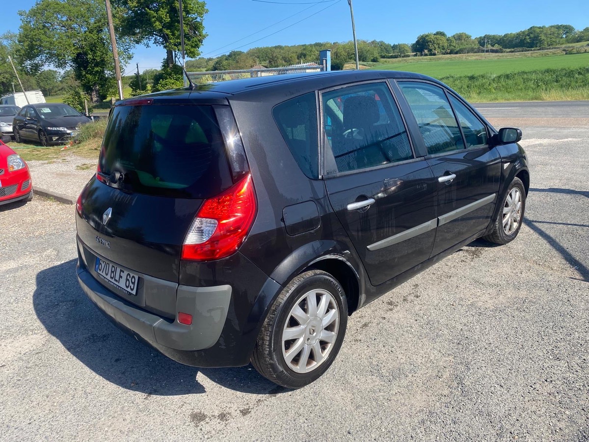 RENAULT Scenic II 1.5 dci 105cv 1ère main faible kilométrage d’origine 