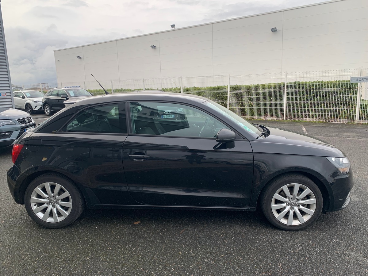 Audi A1 105 ch | Attraction | Climatisation | Radio cd | Jantes alu 16''| Volant cuir | Radar recul