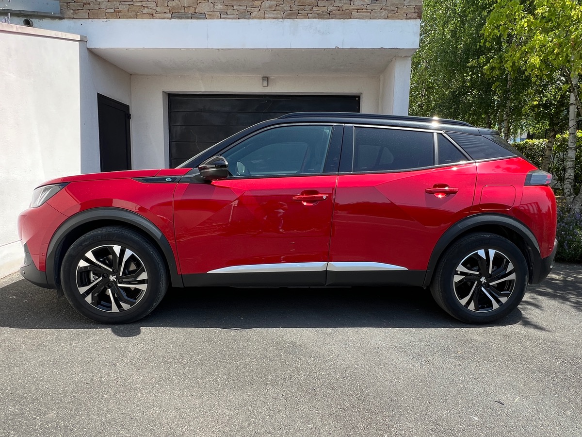 Peugeot 2008 Électrique GT 136